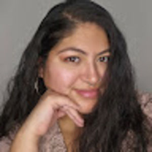 Meet your Posher, Estephanie